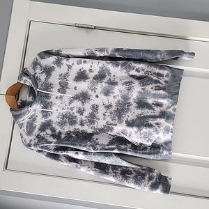 Artist Union Clothing Co. gray/white tie dye hoodie!